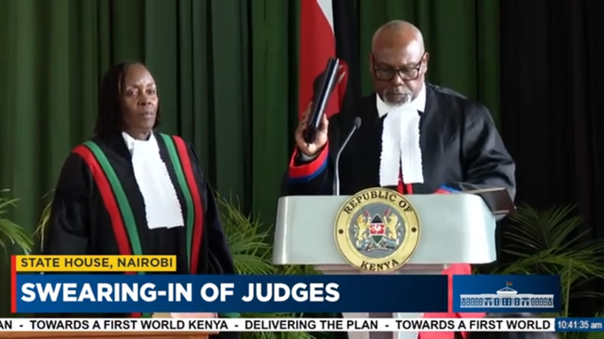 Hon. Justice Msungama takes his oath of office