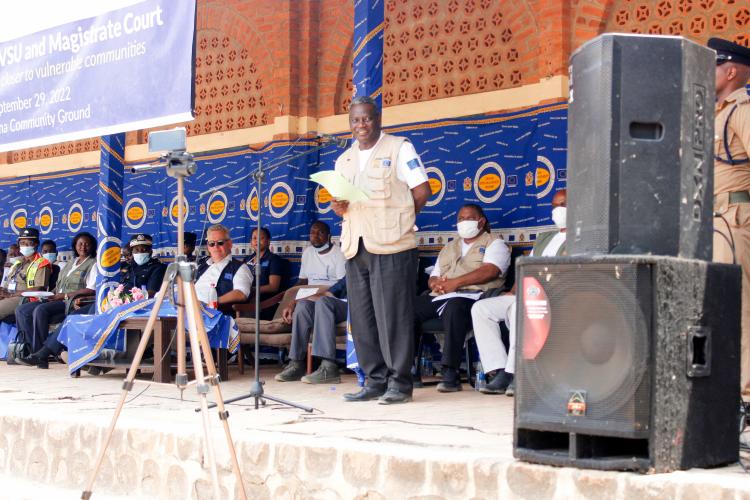 Honourable Chief Justice, Rizine R. Mzikamanda SC delivering the acceptance speech 